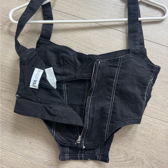 Zara Black Top with White Stitching - Picture 14 of 16